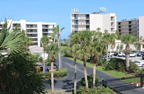 Butler Beach House | Ocean Village Club H31