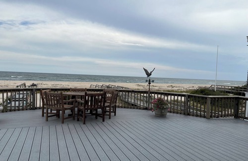 West Hampton Dunes House | Oceanfront 5 Bedroom on Dune Road in Westhampton ! Enjoy a Private Ocean Beach