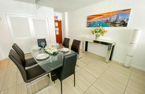 Hollywood South Central Beach Apartment | Oceanfront Condo - Ocean Views, Pool, Gym Hollywood Beach