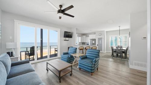 Painters Hill House | Oceanfront Pet Friendly Beach Home 4BR,4BA Balconies Private Beach Walkover