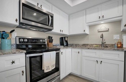 Crescent Beach Condo | Oceanfront, Pool, Beach Gear, Tennis, Smart TVs