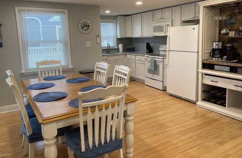North Beach Haven House | Oceanside Duplex near BBYC