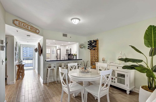 Fort Pierce Shores Condo | Oceanview 2-bedroom condo in Ocean Harbour North in Hutchinson Island