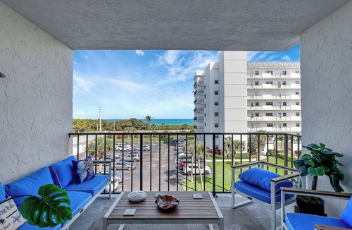 Fort Pierce Shores Condo | Oceanview 2-bedroom condo in Ocean Harbour North in Hutchinson Island