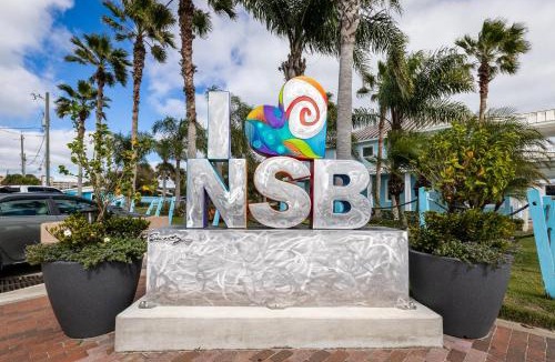 New Smyrna Beach House | Oceanwalk 13-301