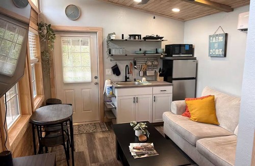 Punta Gorda Cabin | Off-Grid, Lakeside Tiny Home in Punta Gorda, Florida, Perfect for a Weekend Getaway