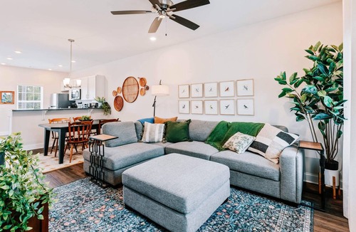 Milledgeville House | Old Capital - Prof. Design, Mins to GCSU, DT, Lake