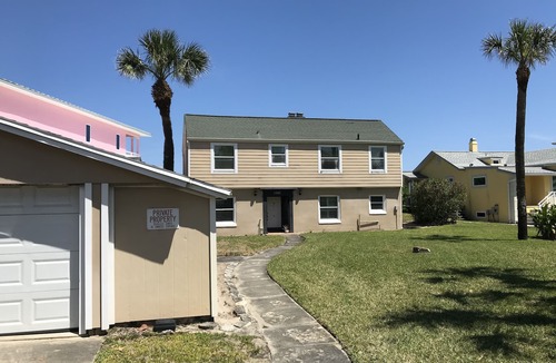 Interchange Square House | Old Florida Oceanside Comfort