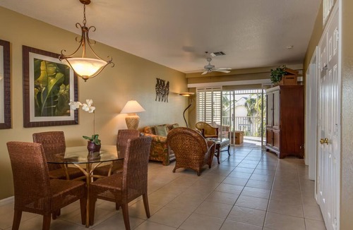 Marco Island Hotel | Olde Marco Island Inn, Classic 2BR w/Lanai + Peaceful Views