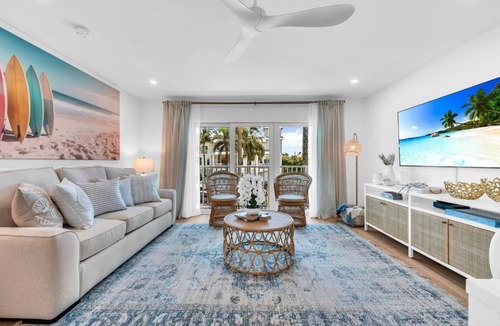 Juno Beach Apartment | ON The Beach Juno! 3-Top Rated Villa!
