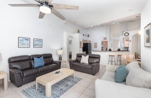 Orange Tree House | Orange Tree Pool Home with spa. Enjoy recreation and relaxation in this inviting community near the best of Orlando's hot spots!