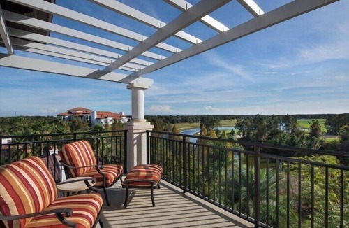 Florida Central Atlantic Coast Condo | Orlando | Lakeside Family Stay | Pool & Splash Pad | 2BR