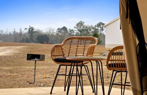 Wewahitchka House | Outdoor Adventure Basecamp: World-Class Fishing, Hiking Trail & Pet-Friendly Fun in Wewahitchka, Florida