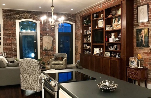 Downtown Apartment | Palafox Perfection, Sleeps 5