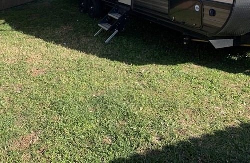 Callaway House | Palito's Happy Camper