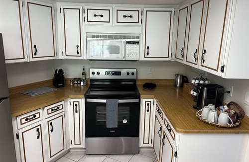 Trailer Estates House | Palm Aire Luxury Retreat - Golf, Beaches, Siesta Key & Sarasota Attractions