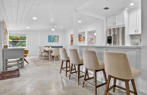 West Palm Beach House | Palm Breeze Hideaway|Pool+Tiki Hut|Northwood Hills