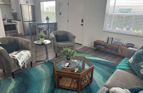 Downtown House | Palm @ El Tropicale Vacation Rentals Downtown Sarasota