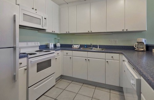 West Panama City Beach Hotel | Palmetto | Premier Suite | Group Beach Stay | Gulf Views