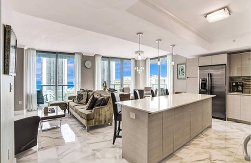 Hallandale Beach Condo | Panoramic Perfection: 3BR Breathtaking Water Views