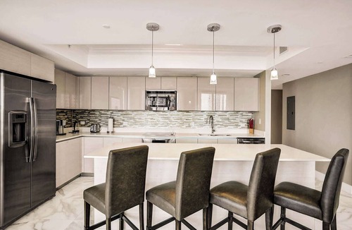 Hallandale Beach Condo | Panoramic Perfection: 3BR Breathtaking Water Views