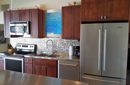 Marathon House | Papa's House On Vaca Cut, fabulous location, views and amenities!