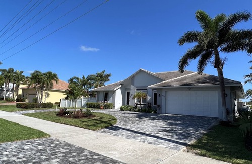Marco Island House | Paradise 3/2 Home On Winter Dr With Canal Access And Dock !