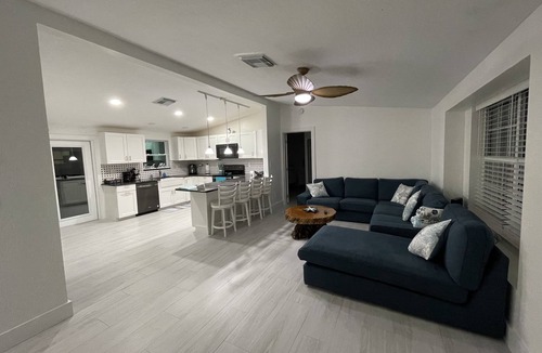 Florida Keys House | Paradise at Sunset is your ideal vacation get-away.A private pooll