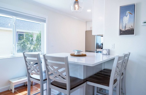Bradenton Beach Condo | Paradise found - Sun drenched condo 85 Flip Flop Steps to the Beach