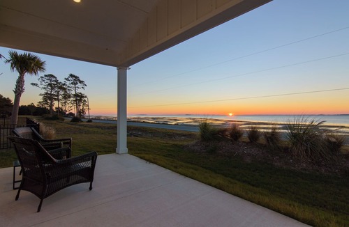 Eastpoint House | Paradise on the Bay, Gated, Pool, Dock, Fisherman's Dream