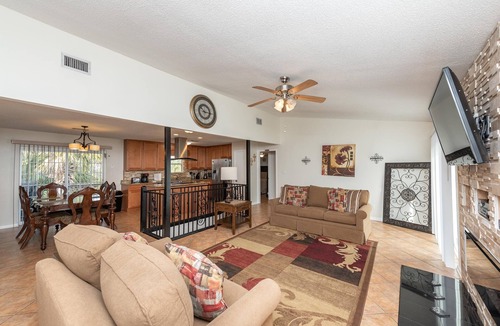 Toilla Segunda House | Paradise Shores 5/4 bedroom 3/2 bth sleeps up to 19! Private pool