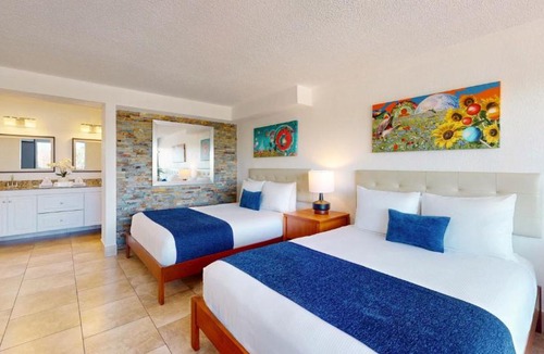 Historic Downtown Kissimmee Hotel | Park Royal Orlando