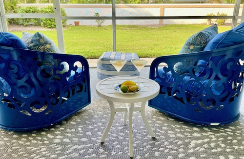 Park Shore Villa | Park Shore Naples 3 bed 2.5 bath Villa near beach!