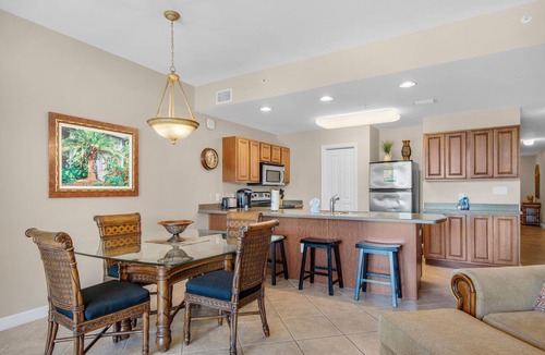 Miramar Beach Condo | ☀️Partial Gulf View~5 Star Walk-in Heated Pool~1BR+Twin Bunks~Beach Resort 310☀️