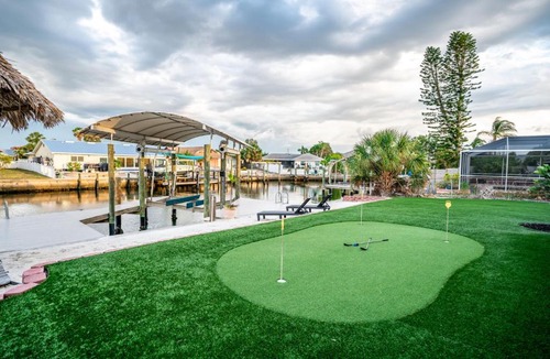 Bal Harbour House | Patriot Bay