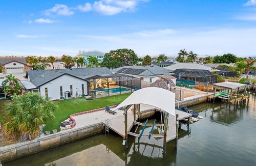 Bal Harbour House | Patriot Bay