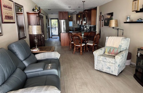 Ruskin Condo | Peaceful 2/2 condo in Little Harbor with a fabulous Tampa Bay view!