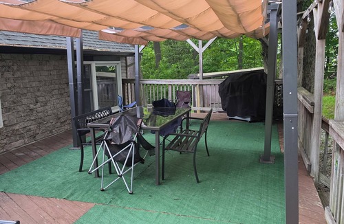 West Milford House | Peaceful 3-bedroom house perfect for relaxing stays in West Milford