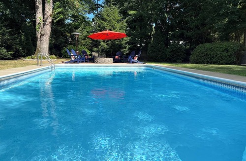 Fairfield House | Peaceful 4BR/2.5BA Refuge Near University, Downtown, & Beach
