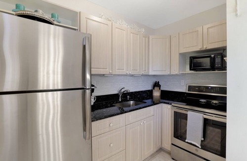 Marco Island Condo | Peaceful Condo | Pool & Brief Walk to Beach