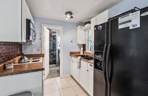 South Sarasota Cottage | Peaceful Cottage Near Siesta Key Beach