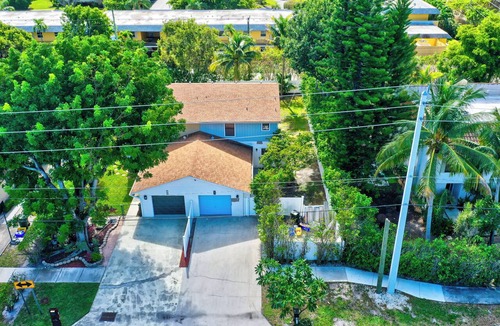 Tropic Isle House | Peaceful Cozy modern 2bed/2.5 bath townhome