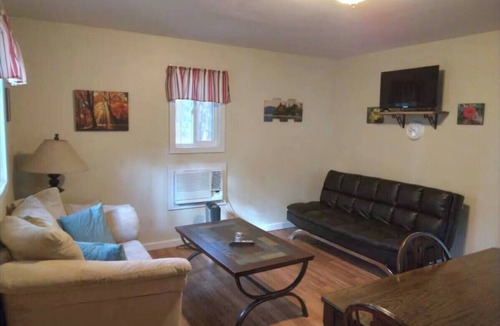 Metter Cabin | Peaceful, family-friendly 2 bdrm cabin with lake access and recreation options