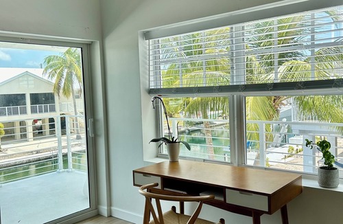 Summerland Key House | PEACEFUL PARADISE DEEP WATER CANAL! MINUTES TO OCEAN Fishing and Lobster season