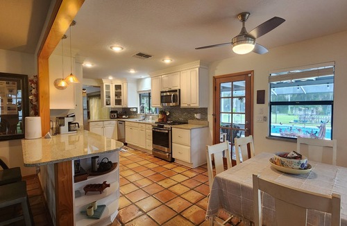 Lutz House | Peaceful Paradise/Busch Gardens