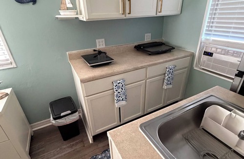 Homosassa Apartment | Peaceful room with kitchenette in peaceful Homosassa w/boat parking on premises.