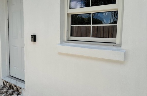 Bearss Plaza Apartment | Peaceful Tampa Getaway - Cozy 2BR Apartment