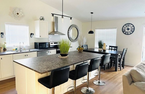 Temple Terrace House | PEACEFUL UPSCALE PARADISE 3-bedroom house in Tampa Florida