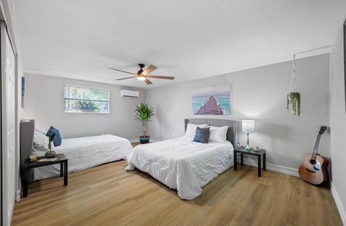 Old Grove House | Peaceful waterfront on Cotee River > Gulf: Dolphins & Manatees