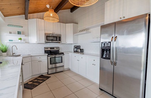 Marineland Acres House | Pelican Beach Private Ocean Front Beach House- Sleeps 10 Bring Your Surf Boards